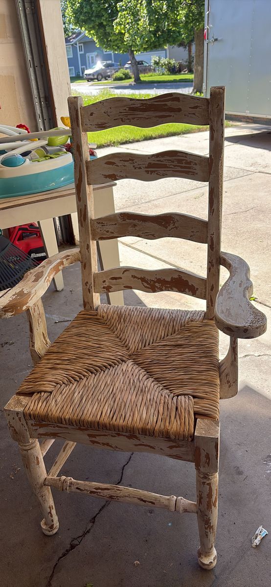 6 beautiful farmhouse chairs