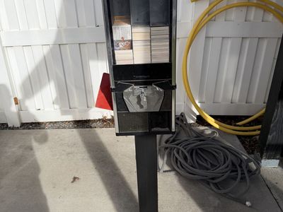 Trading Card Vening Machine