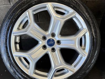 Wheels off ford escape