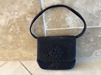 Vintage Black Handbag w/ Raised Rope Design