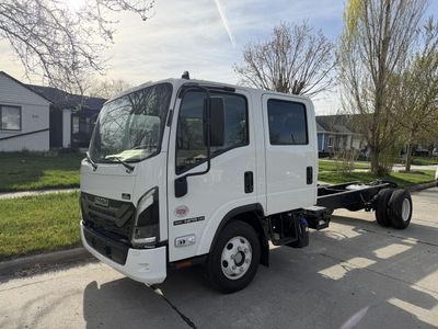 2025 Isuzu NPR-HD