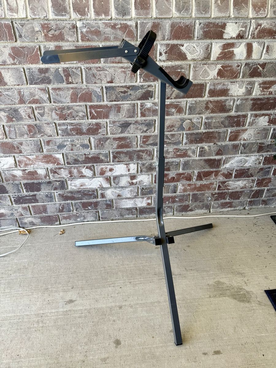 Unitec Folding Portable Bike Repair Maintenance Stand