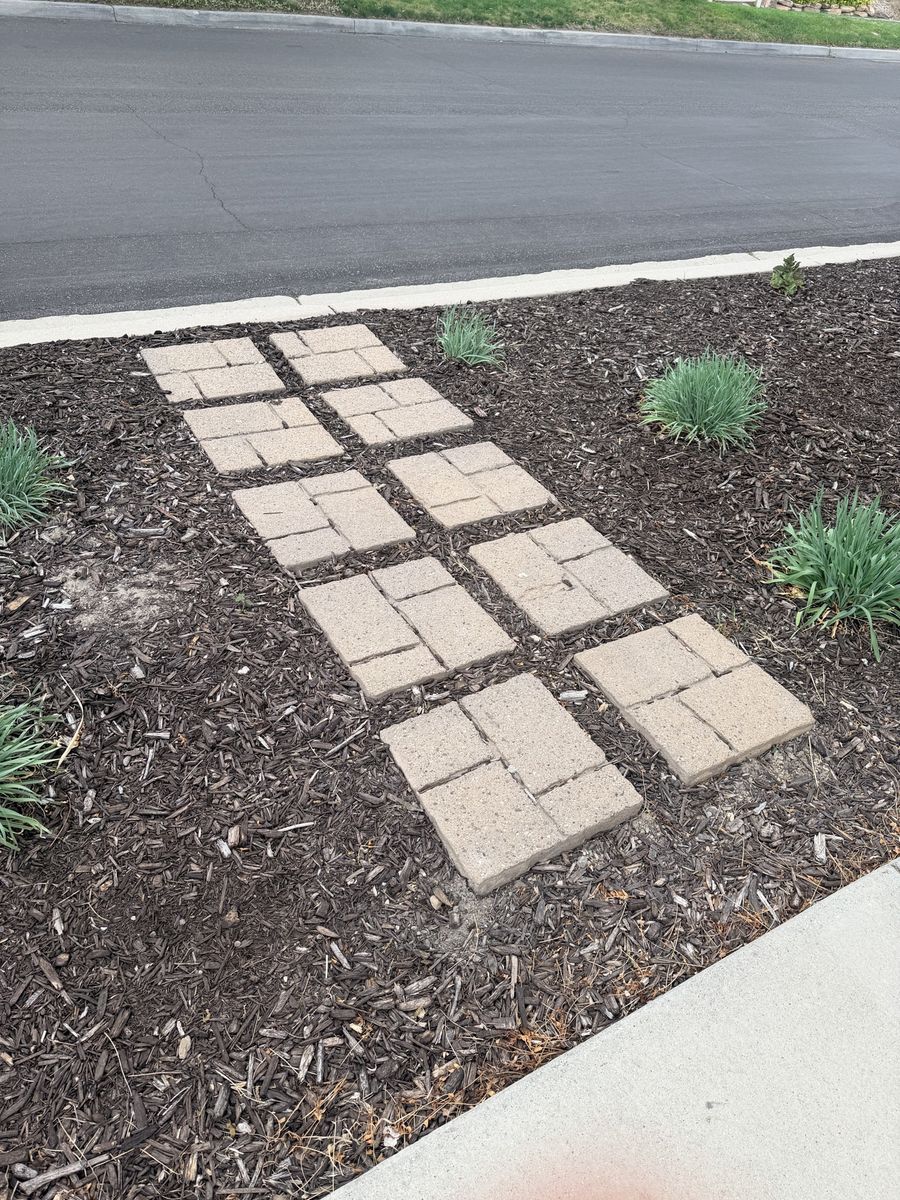 15.75 in x 15.75 in Concrete Step Stone / Pavers
