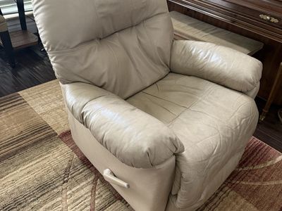 Furniture, swivel recliner