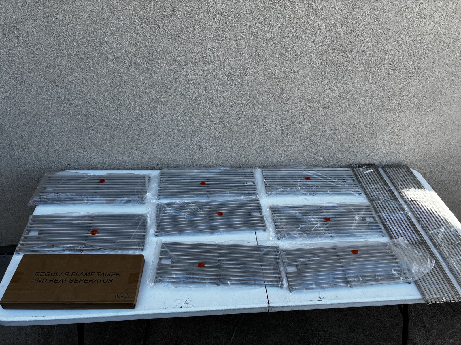 Main image 3