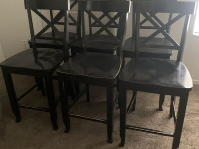 6 BEAUTIFUL MATCHING BLACK DINING CHAIRS