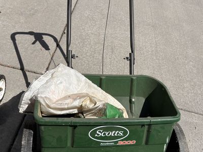 Scotts AccuGreen 3000 Drop Spreader Used Yard Tool
