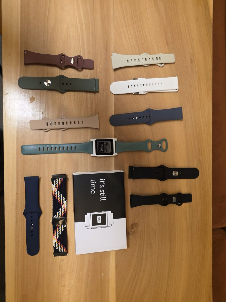 Pebble Core 2 Duo with Wristbands and Charger