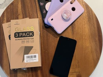 Gabb Phone 4 Smartphone Bundle inc. Phone, Cases & Screen Protector