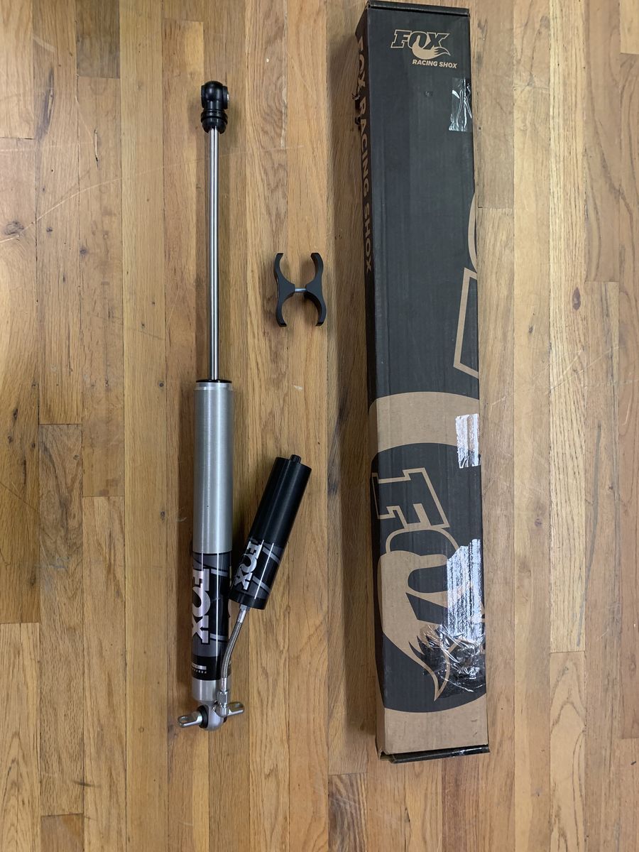 Fox Shock 2.0 JK Jeep Wrangler Performance Series Remote Reservoir Rear Shocks 6.5-8 inch Lift FOX 985-24-014