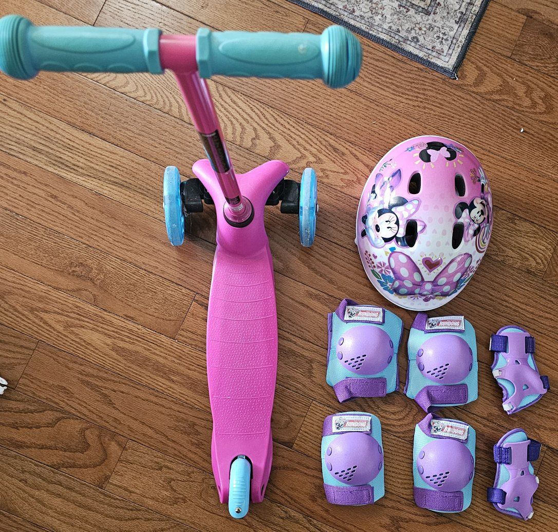 Toddler/Kids girls scooter package.