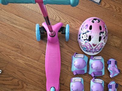 Toddler/Kids girls scooter package.