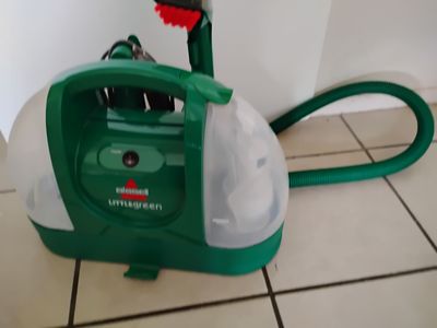 Little Green cleaning machine