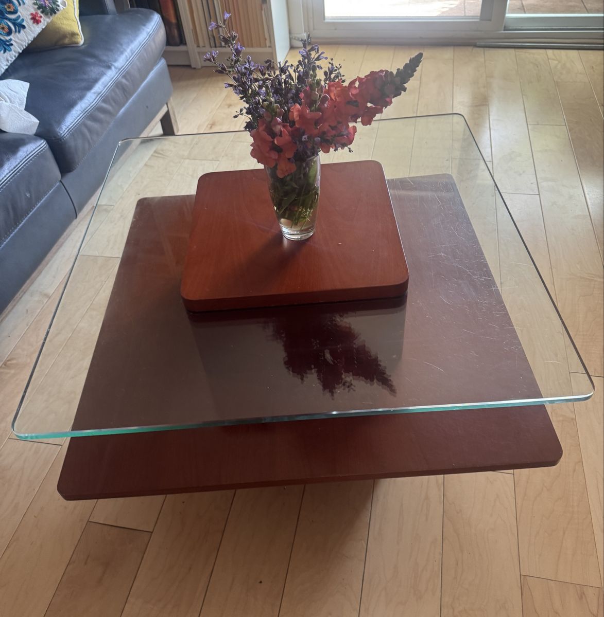Main image 5