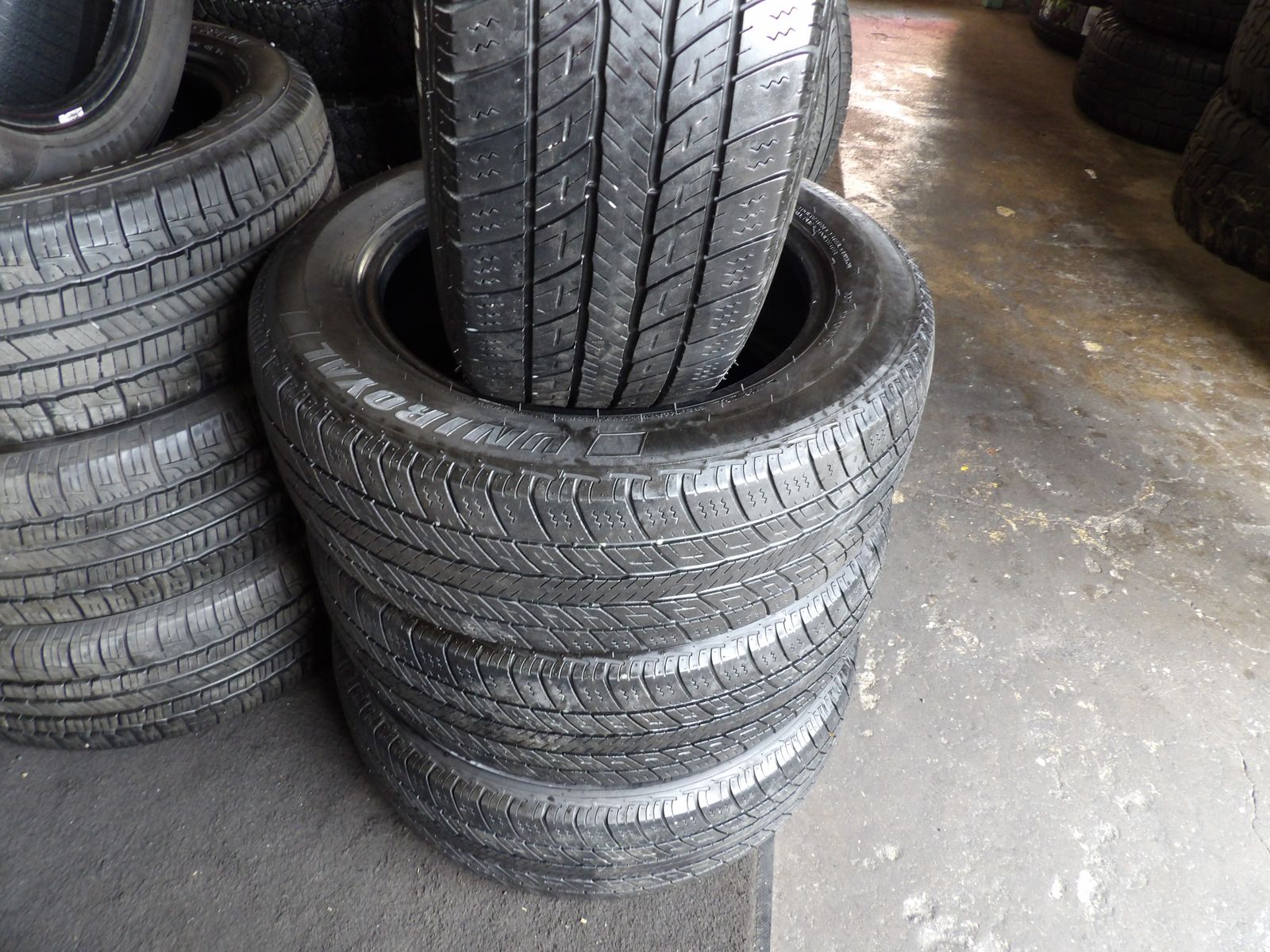 205/60R16 UNIROYLAL TIGER PAW SET OF USED TIRES