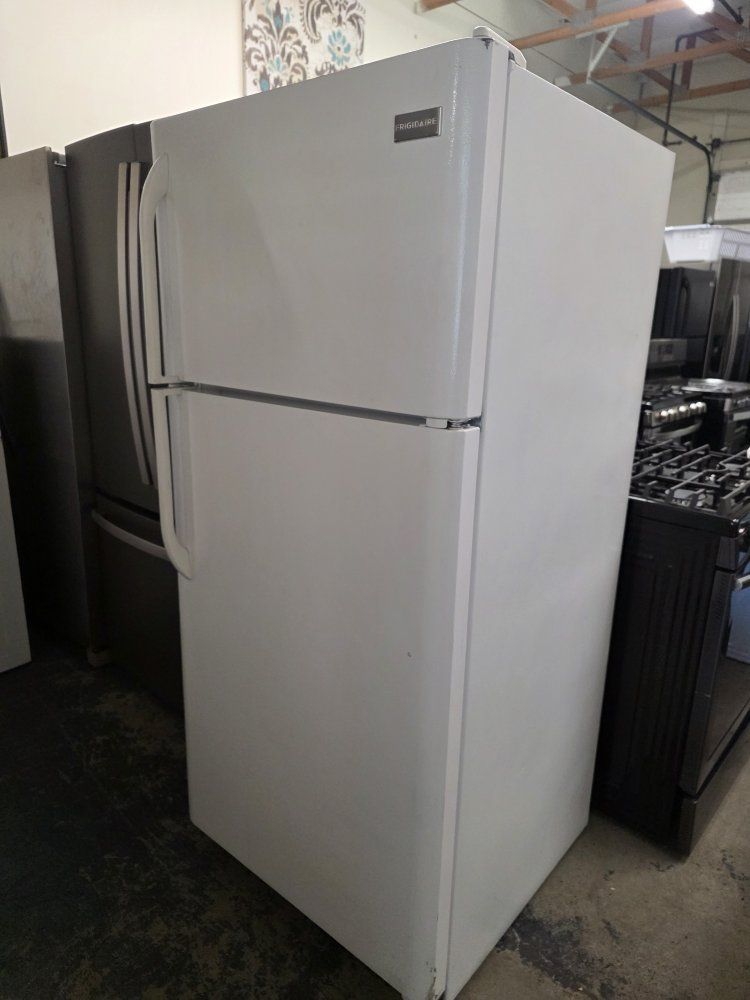 Frigidaire refrigerator 