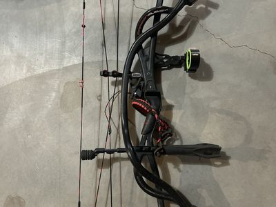 Hoyt Carbon Element LH