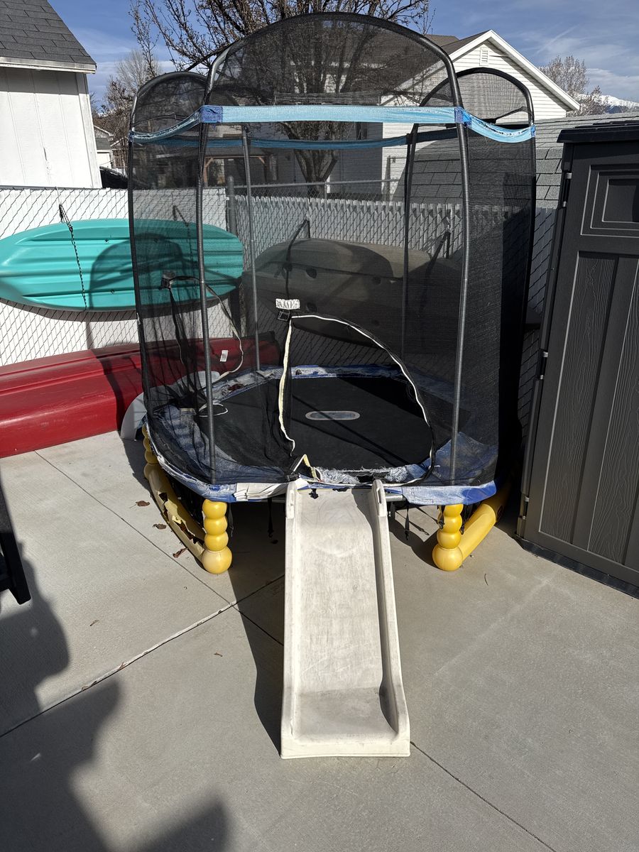 Little Tikes Kids Trampoline