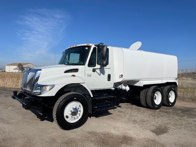 2006 International 4000 Gallon Water Truck