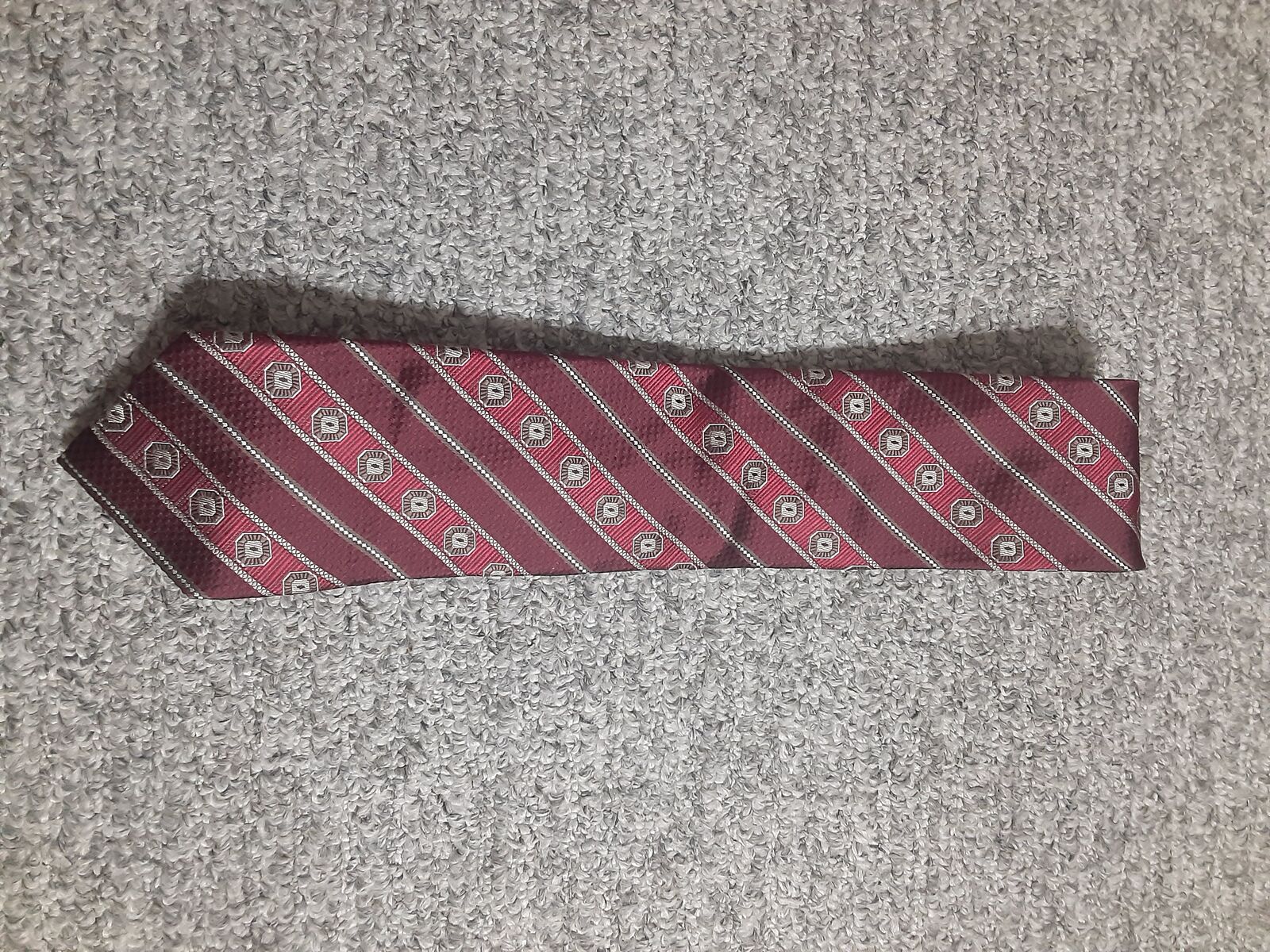 XMI Platinum Red Striped Medallion Geometric Tie NWT