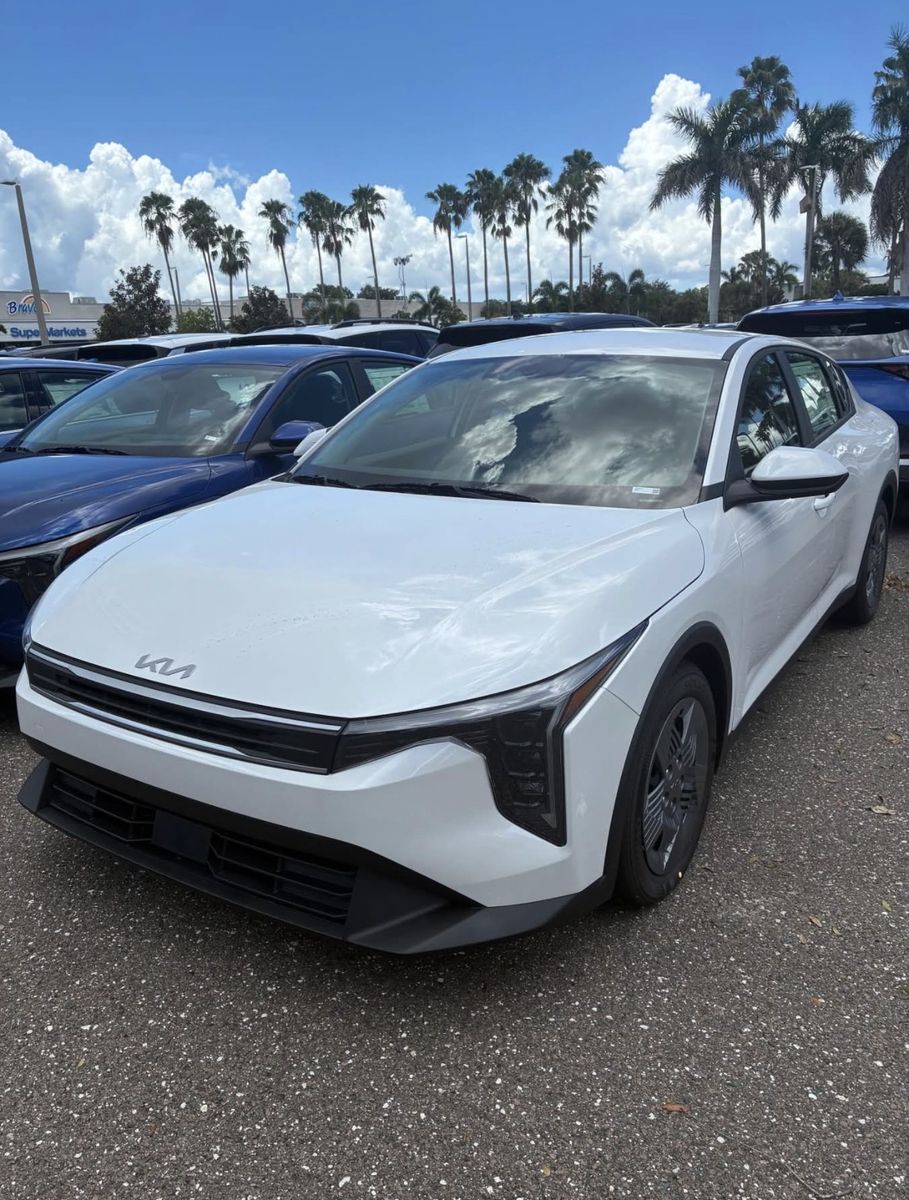 2026 Kia K4 LX