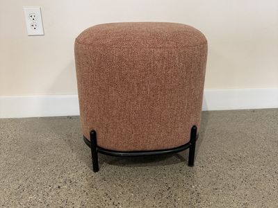 HEMLOCK POUF