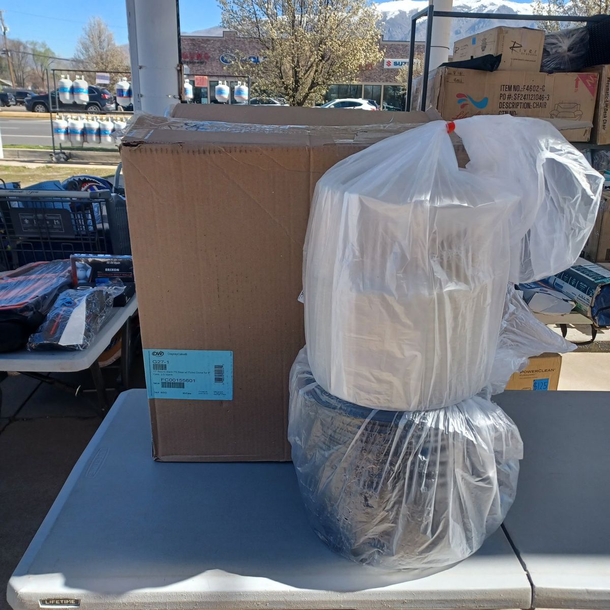 11 inch round cake display container