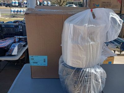 11 inch round cake display container