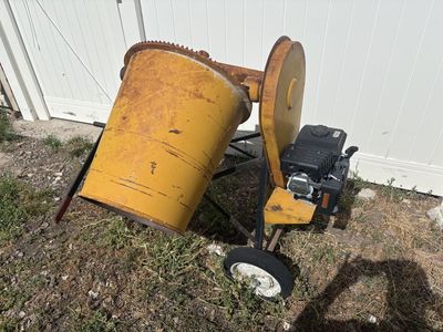 Cement mixer
