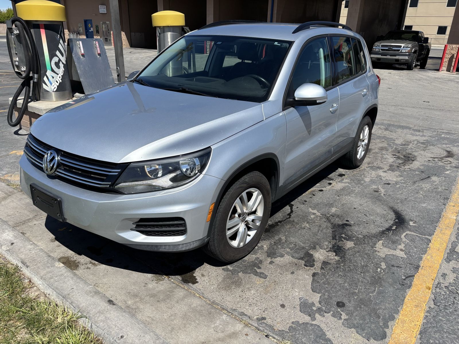 2017 VOLKSWAGEN TIGUAN 2.0T Limited S 4Motion