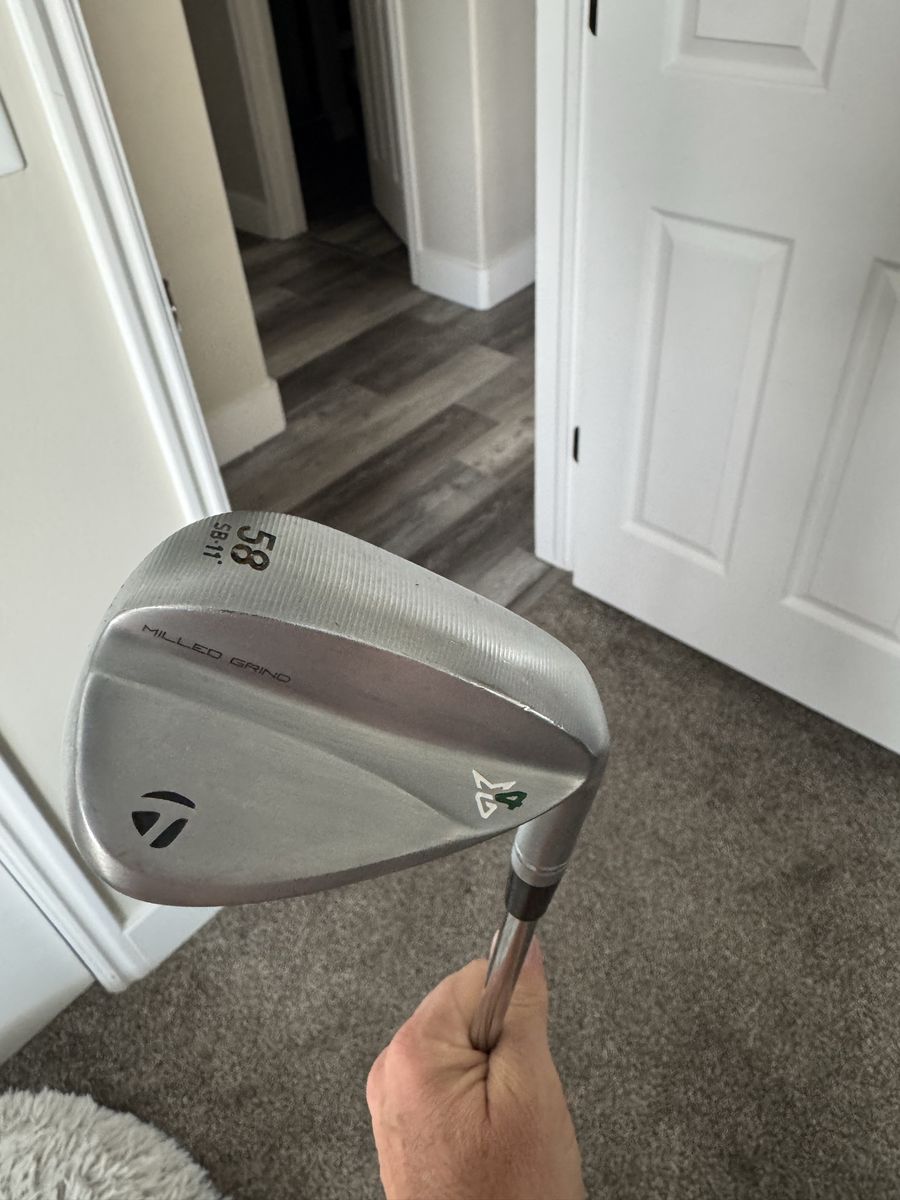 TaylorMade 58 degree SB 11 milled grind wedge with midsize CP2 wrap grip and dynamic gold shaft