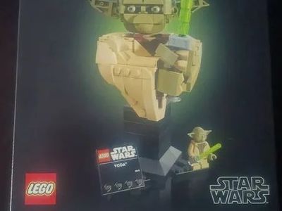 Lego Star Wars Yoda Bust