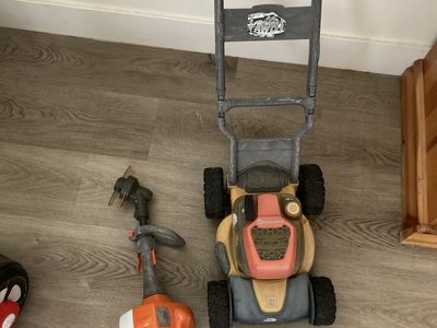 Kids Lawnmower and Weedwhacker