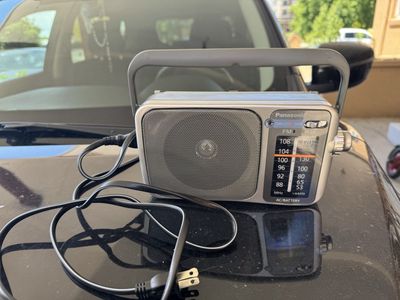 Panasonic AM/FM Radio electric and Baterry Powered