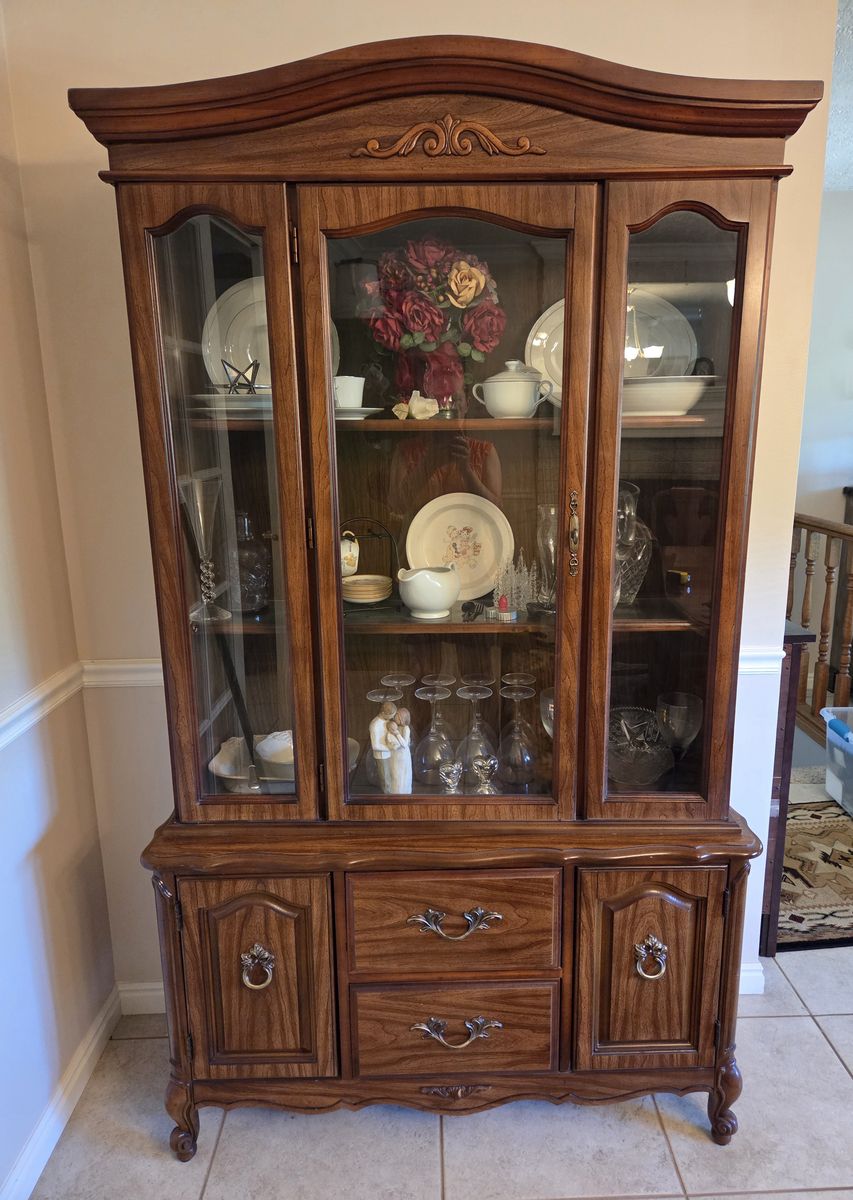 Vintage China Cabinet 
