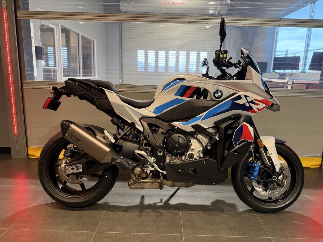 2026 BMW Motorrad M 1000 XR