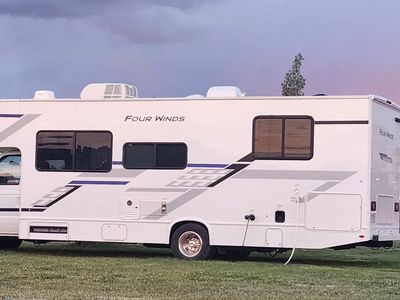 28' Class C Four Winds 28G