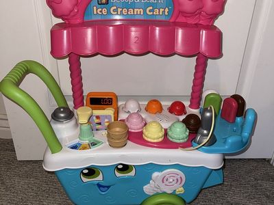 LeapFrog Scoop Ice Cream Cart + Popsicles