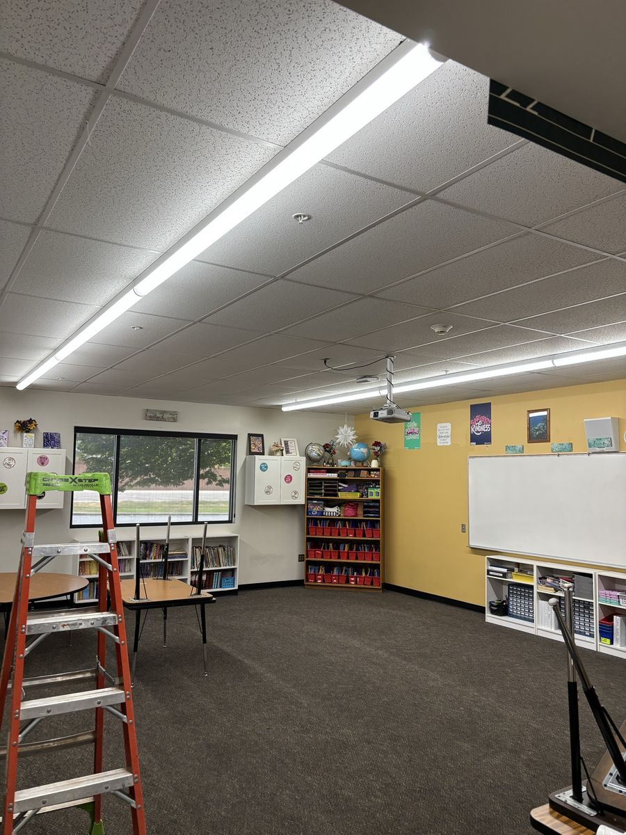 8 foot LED light fixtures