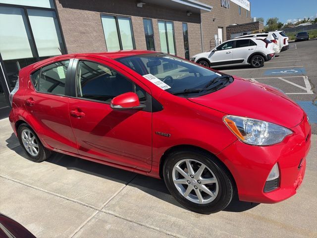 2014 TOYOTA PRIUS C Three