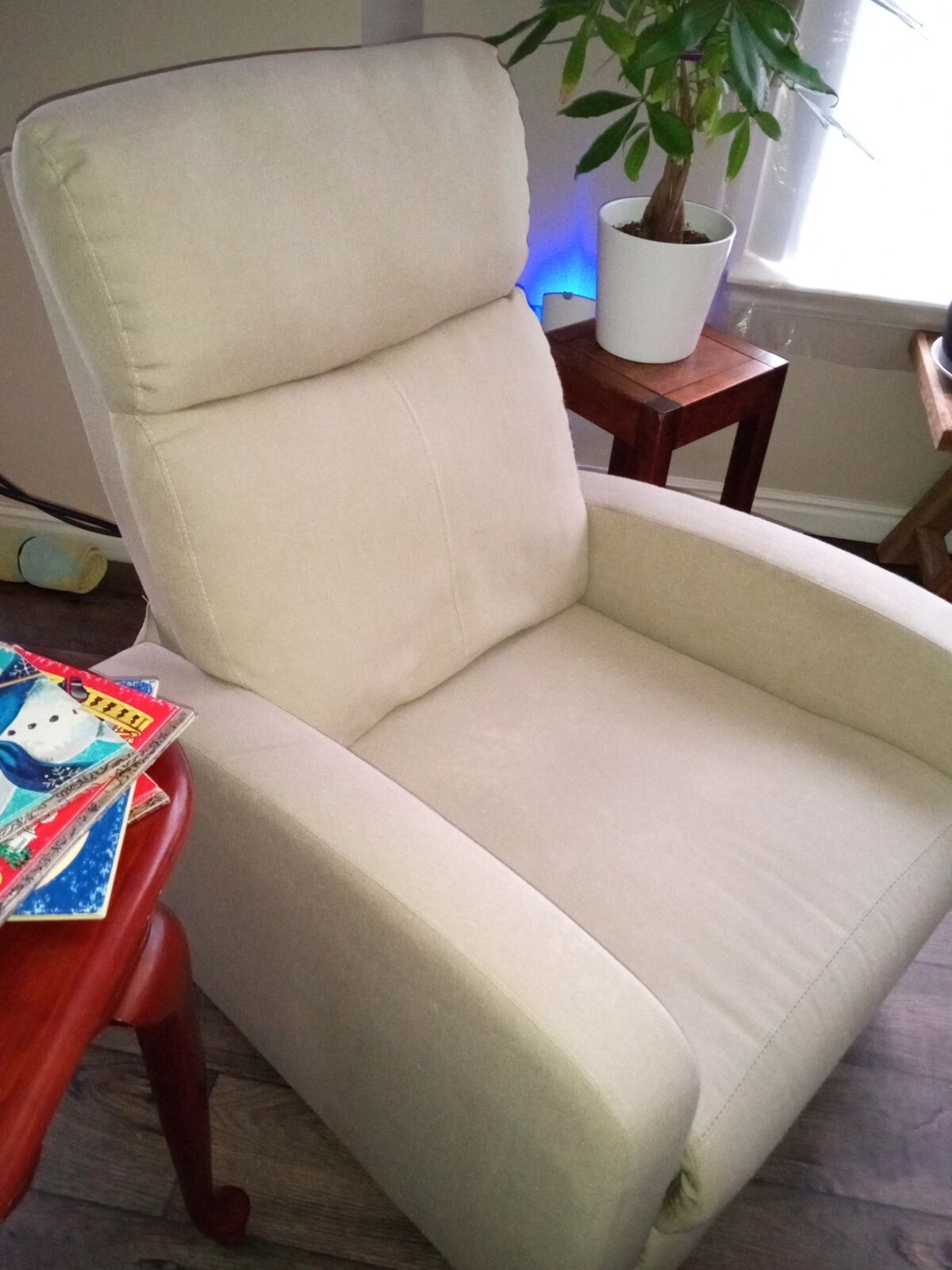 Fabric recliner theater chair