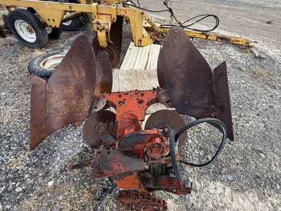 620 Moldboard Plow