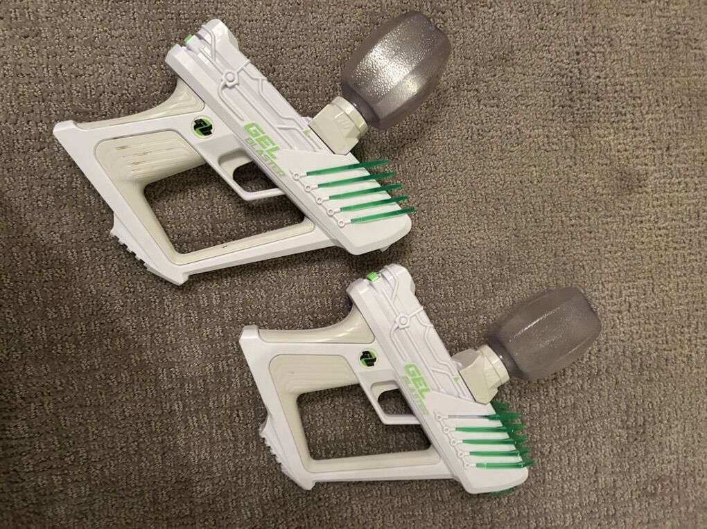 2 Gel Blasters