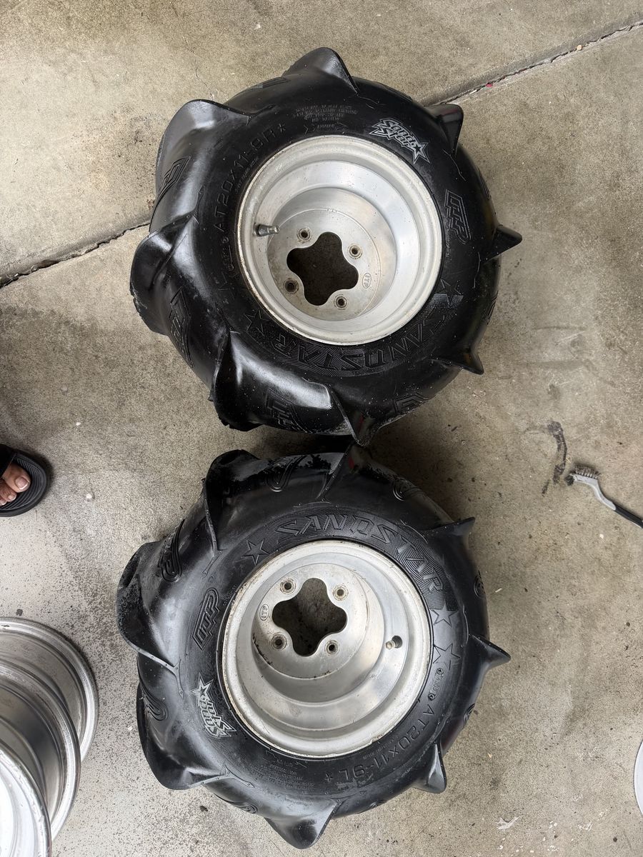Polaris outlaw paddle tires