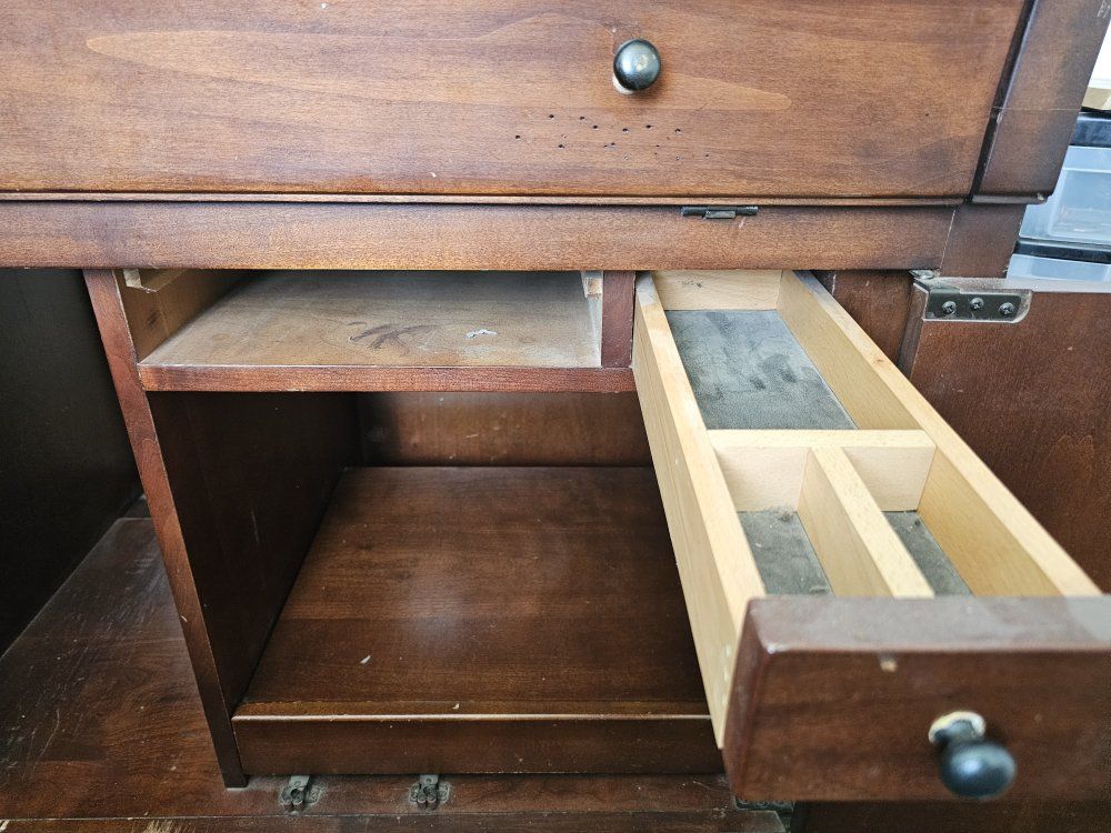 Main image 6