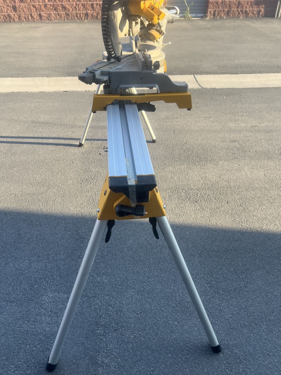 DeWalt Heavyy Dut Miter Saw Stand