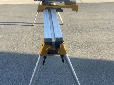 DeWalt Heavyy Dut Miter Saw Stand