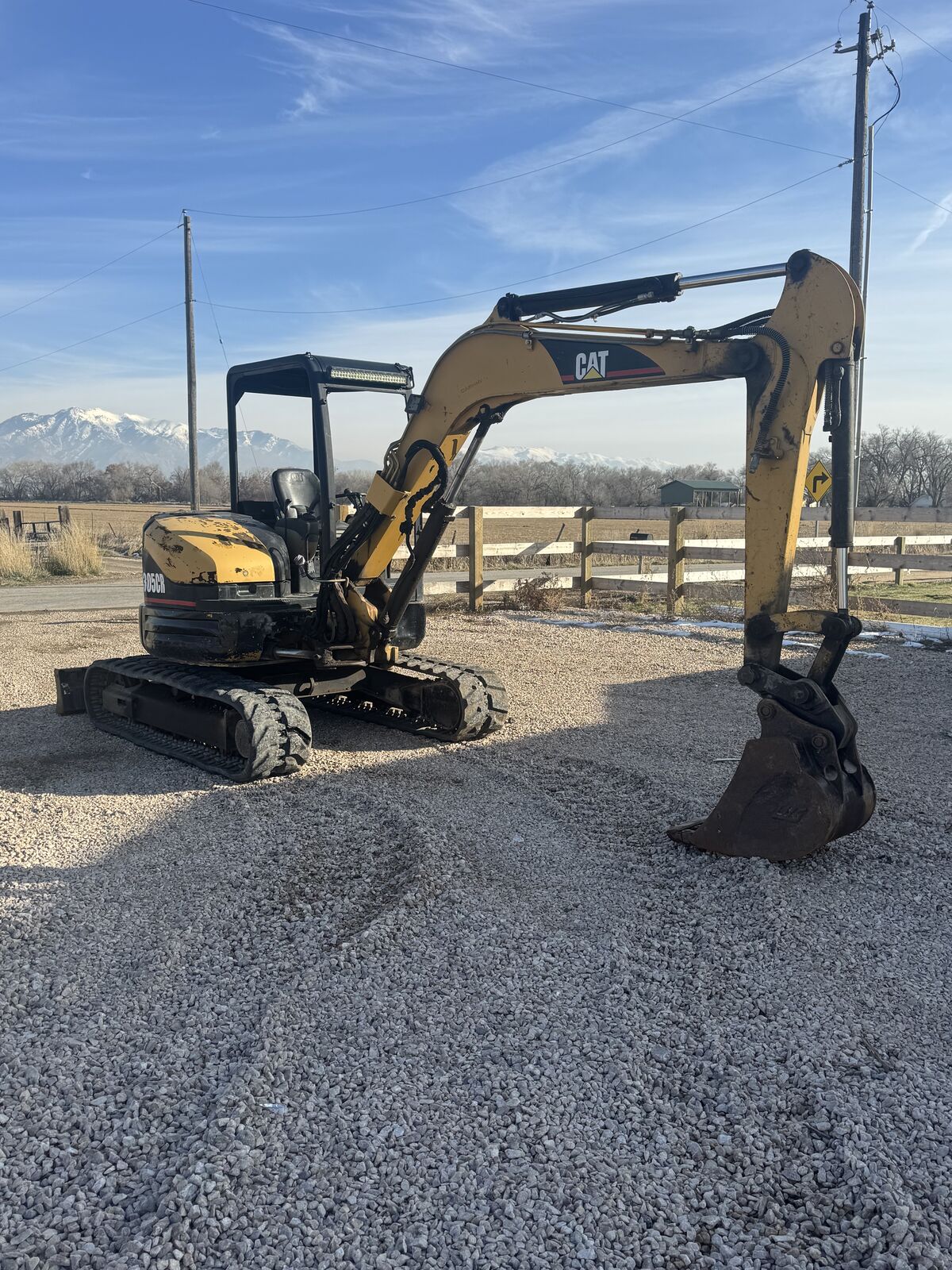 Cat 305