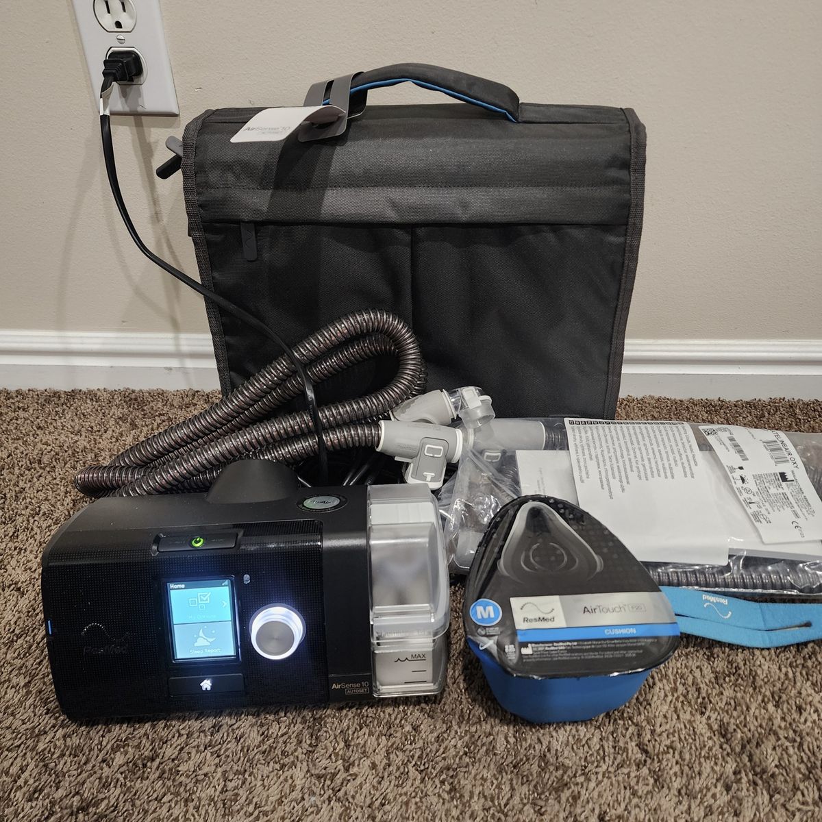 RESMED AIRSENSE 10 CPAP MACHINE w/ CASE & NEW ACCESSORIES LOW HOURS GENTLY USED WORKS GREAT!