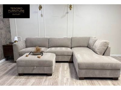 THOMASVILLE WALSEN SECTIONAL WE OFFER DELIVERY